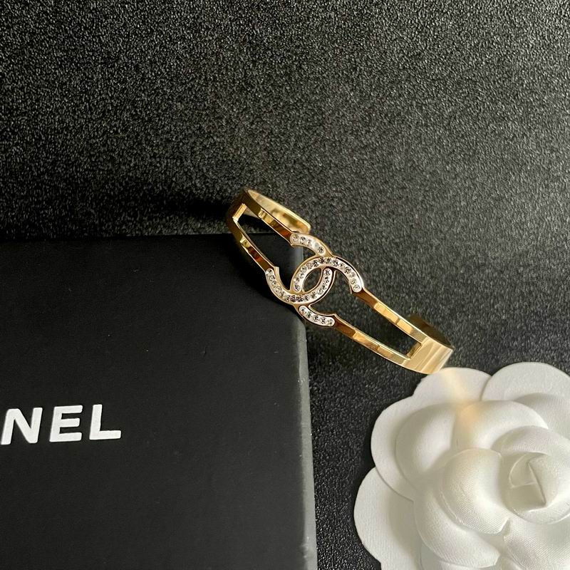 Chanel bracelet 05yxh15 (7)