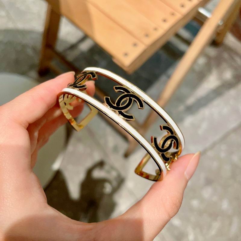 Chanel bracelet 05yxh16 (6)