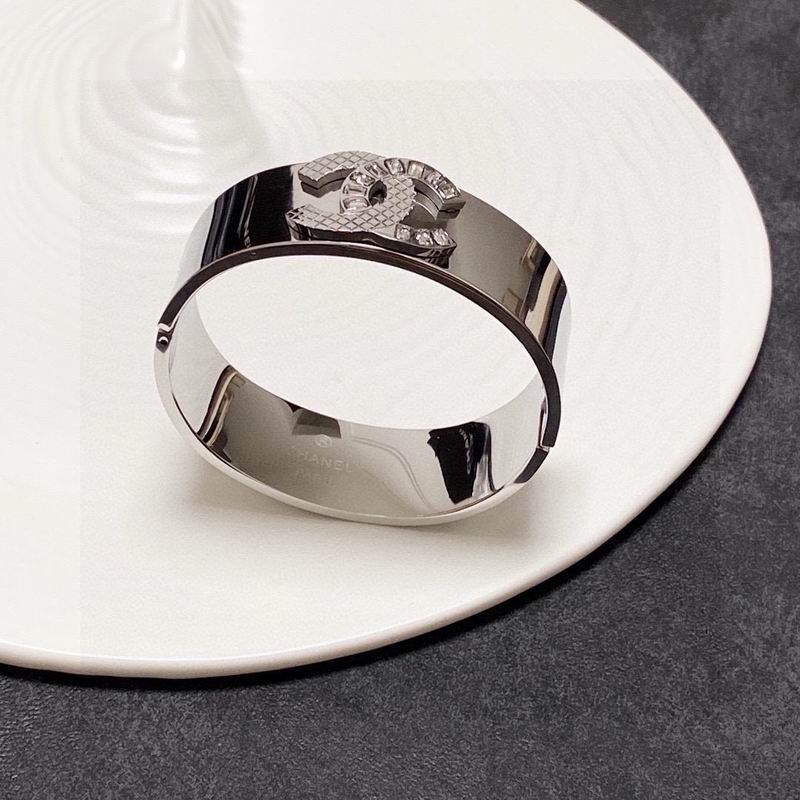 Chanel bracelet 05yxh18 (2)