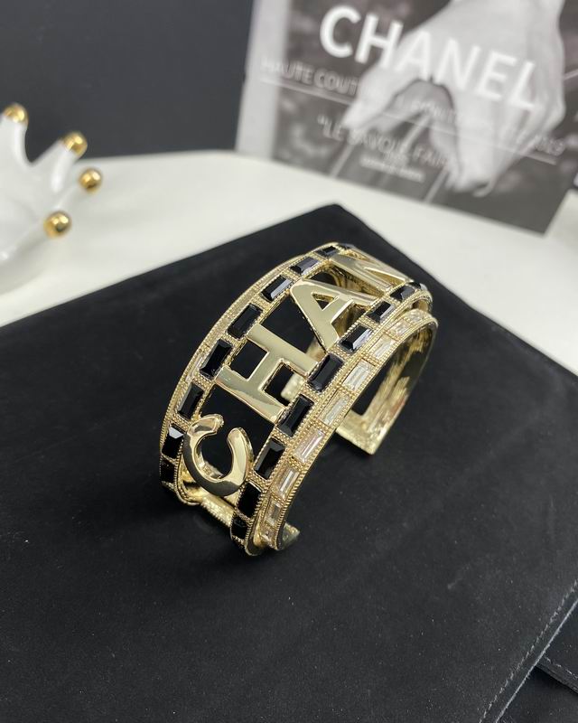 Chanel bracelet 06yxh02 (2)
