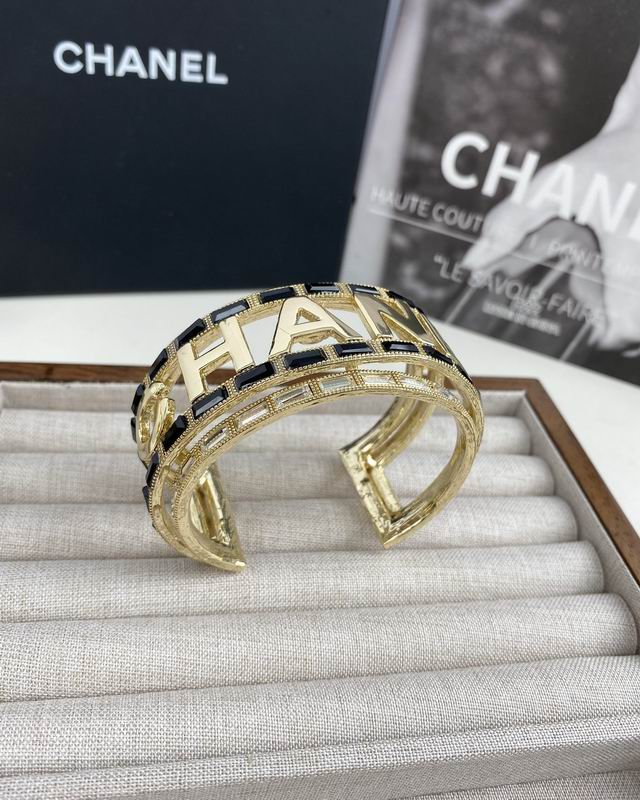 Chanel bracelet 06yxh02 (6)
