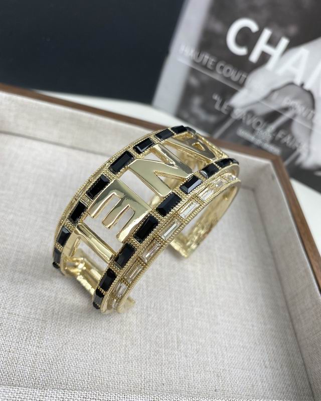 Chanel bracelet 06yxh02 (9)