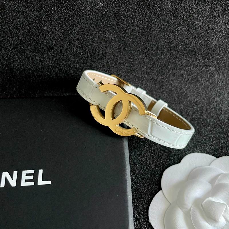 Chanel bracelet 06yxh03 (17)