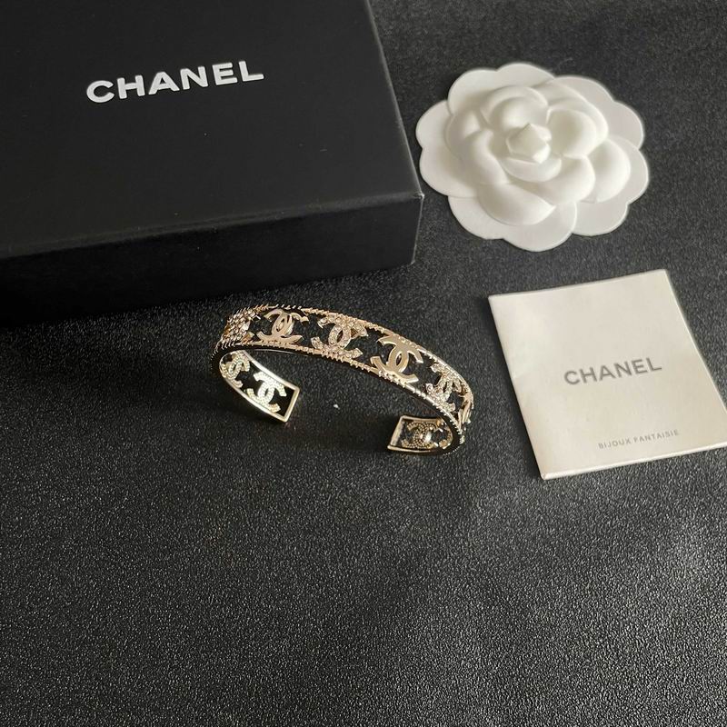 Chanel bracelet 06yxh04 (7)