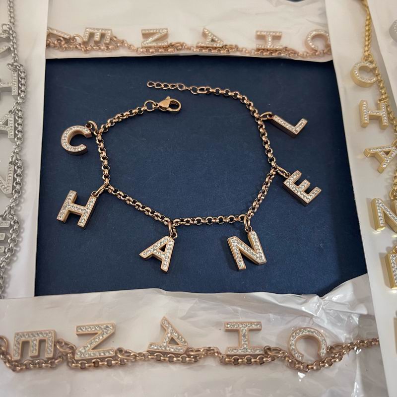Chanel bracelet 06yxh07 (3)