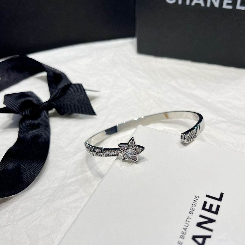 Chanel bracelet 07yxh01 (1)