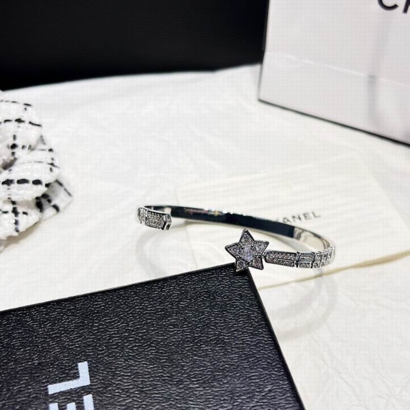 Chanel bracelet 07yxh01 (8)