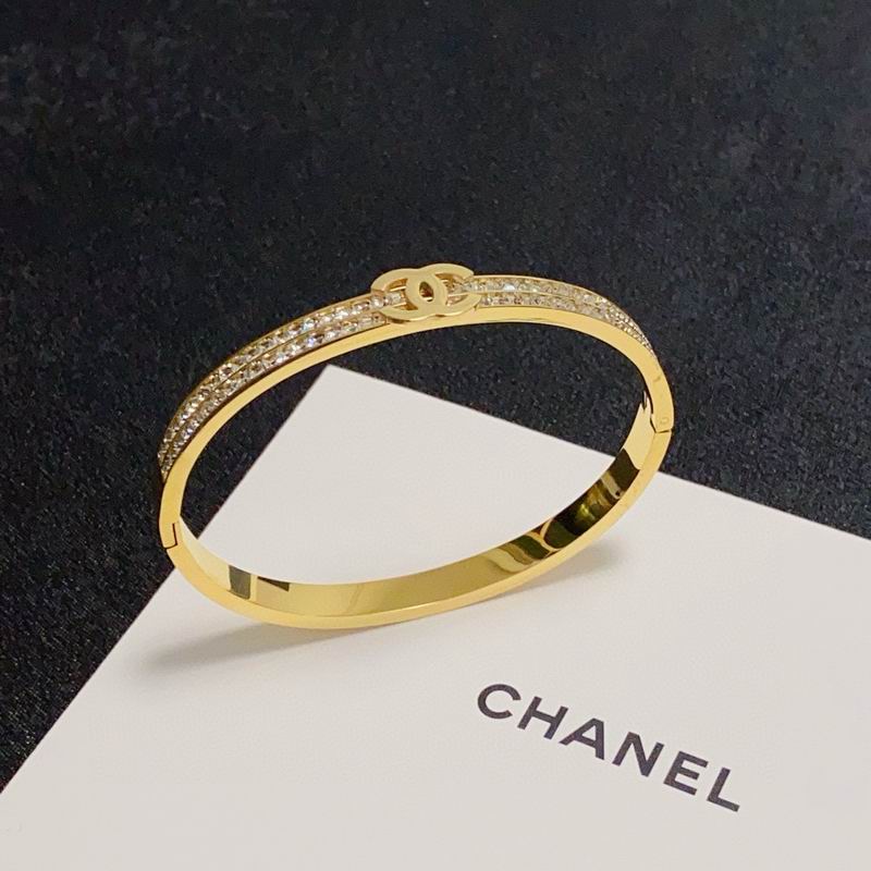 Chanel bracelet 07yxh06 (2)
