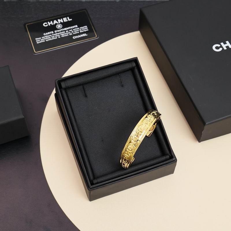 Chanel bracelet 07yxh08 (5)