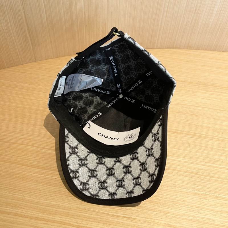 Chanel cap (180)