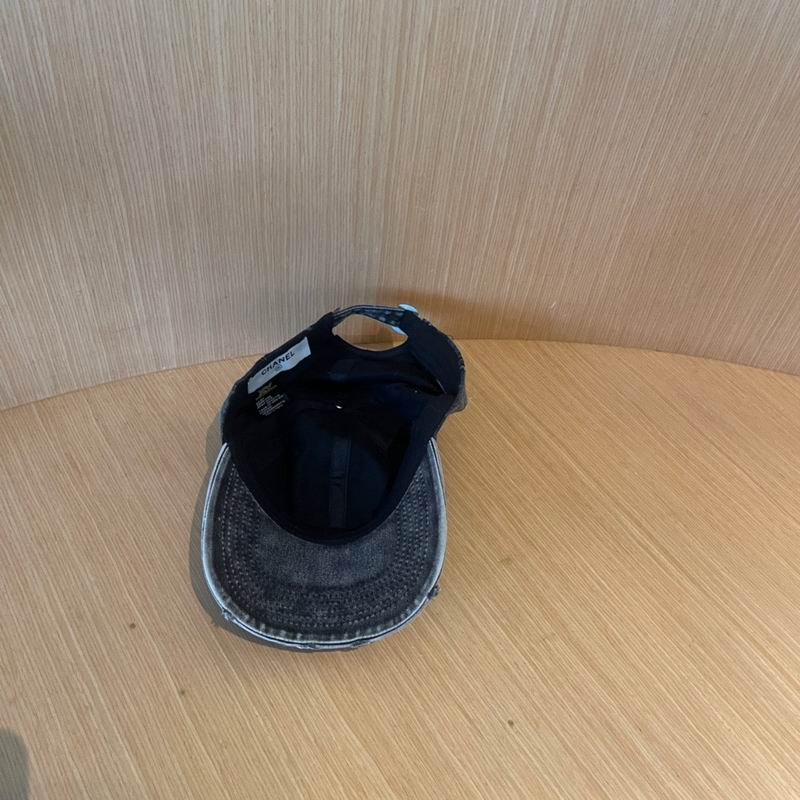 Chanel cap (191)