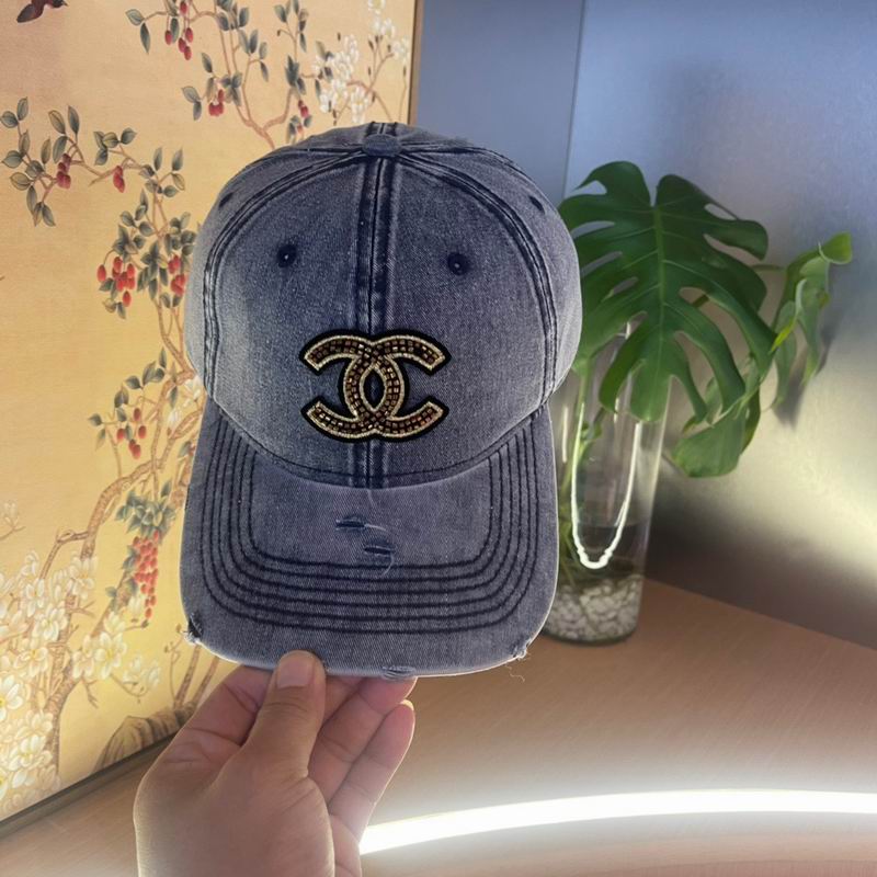 Chanel cap (235)