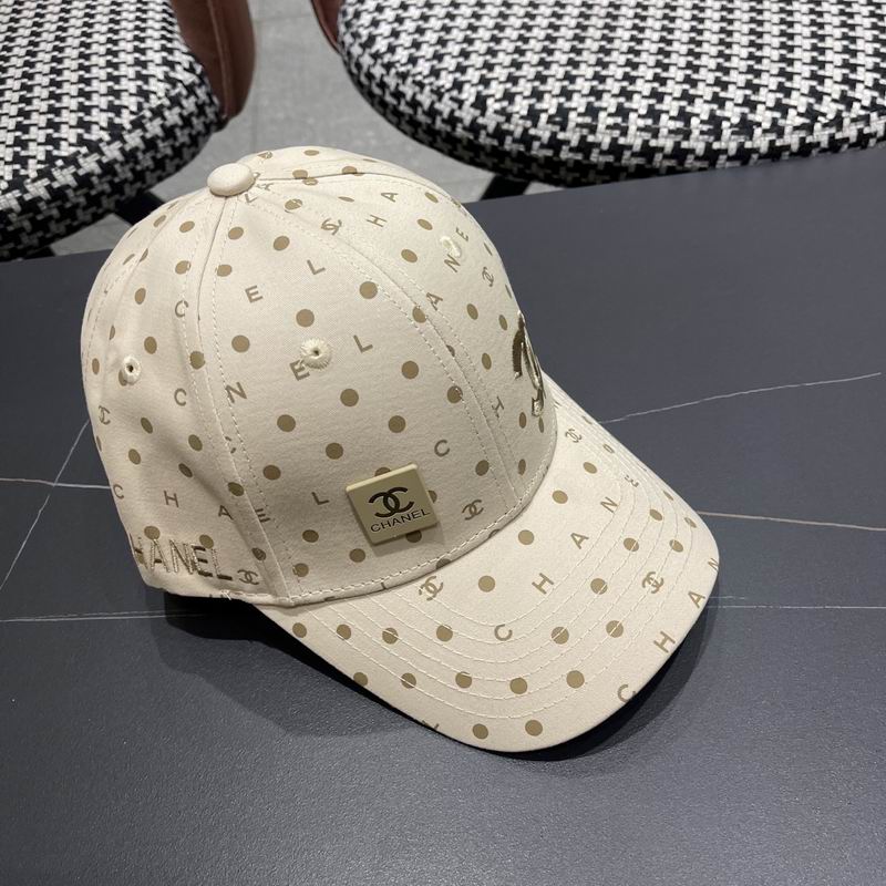 Chanel cap (266)