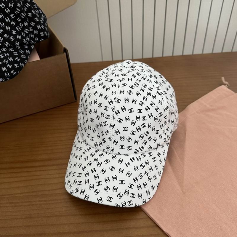 Chanel cap (297)