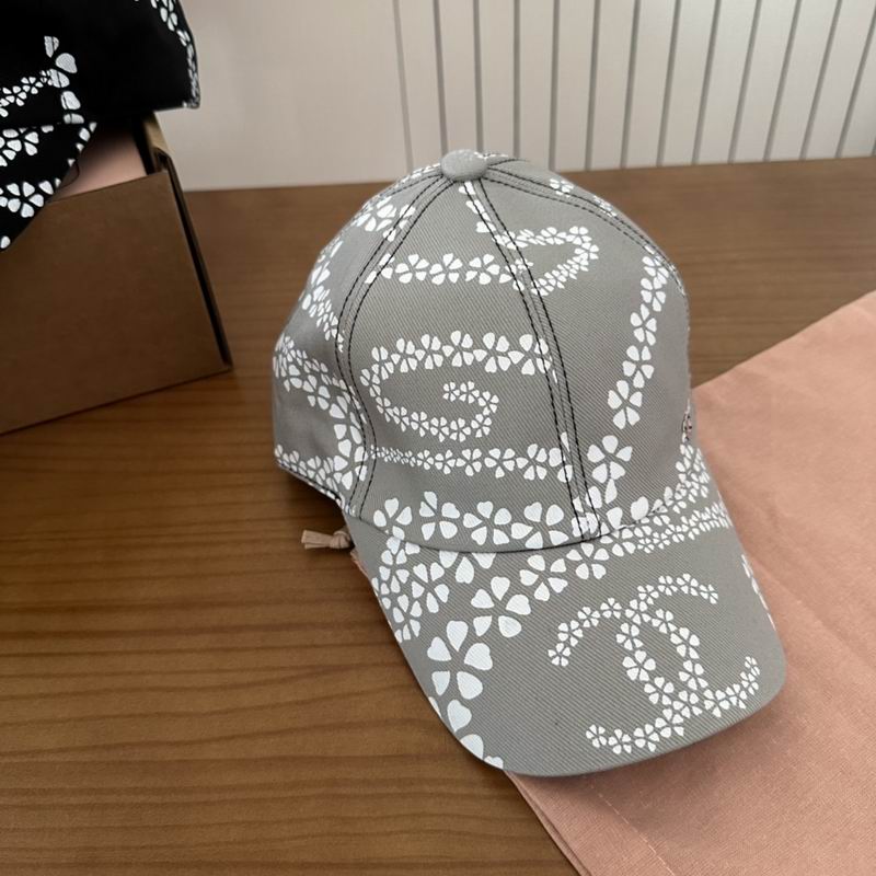Chanel cap (310)
