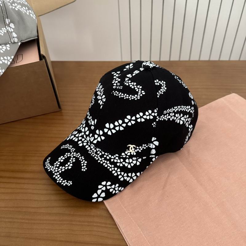 Chanel cap (322)