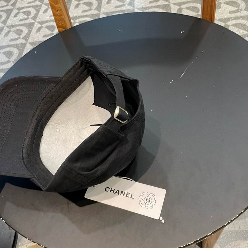 Chanel cap (345)