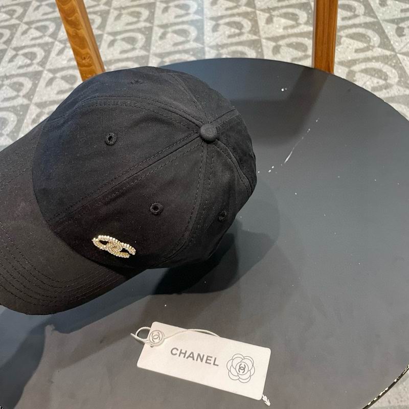 Chanel cap (346)