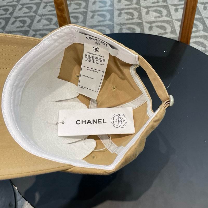 Chanel cap (353)