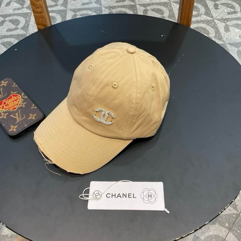 Chanel cap (358)