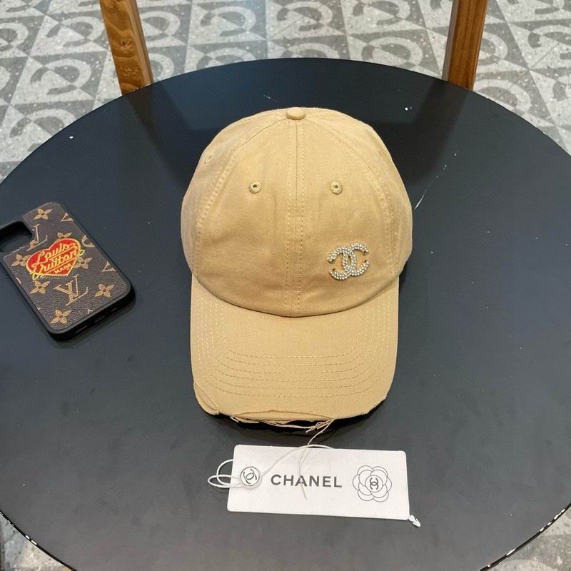 Chanel cap (359)