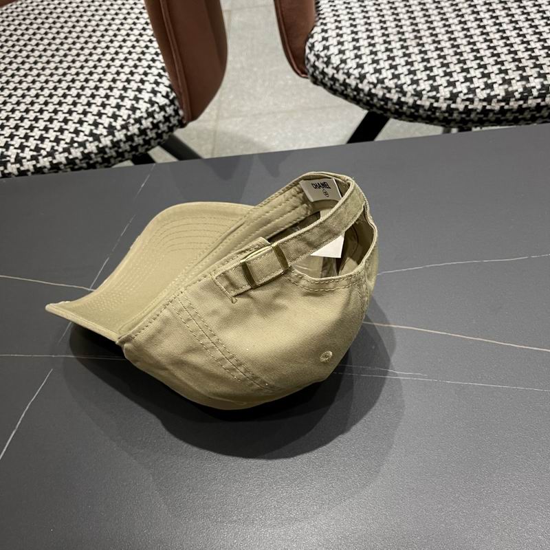 Chanel cap (481)