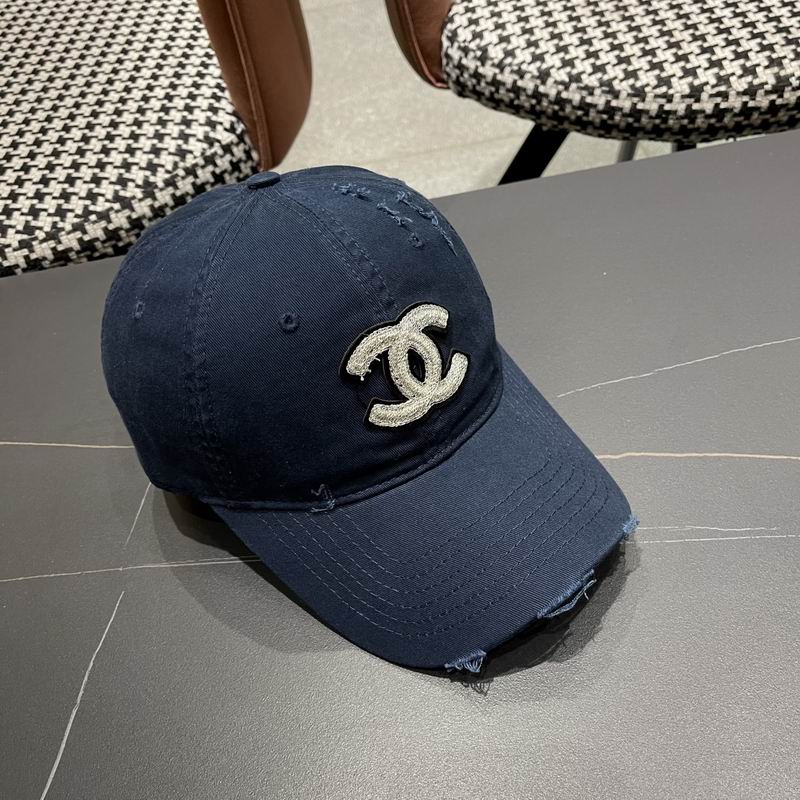 Chanel cap (499)
