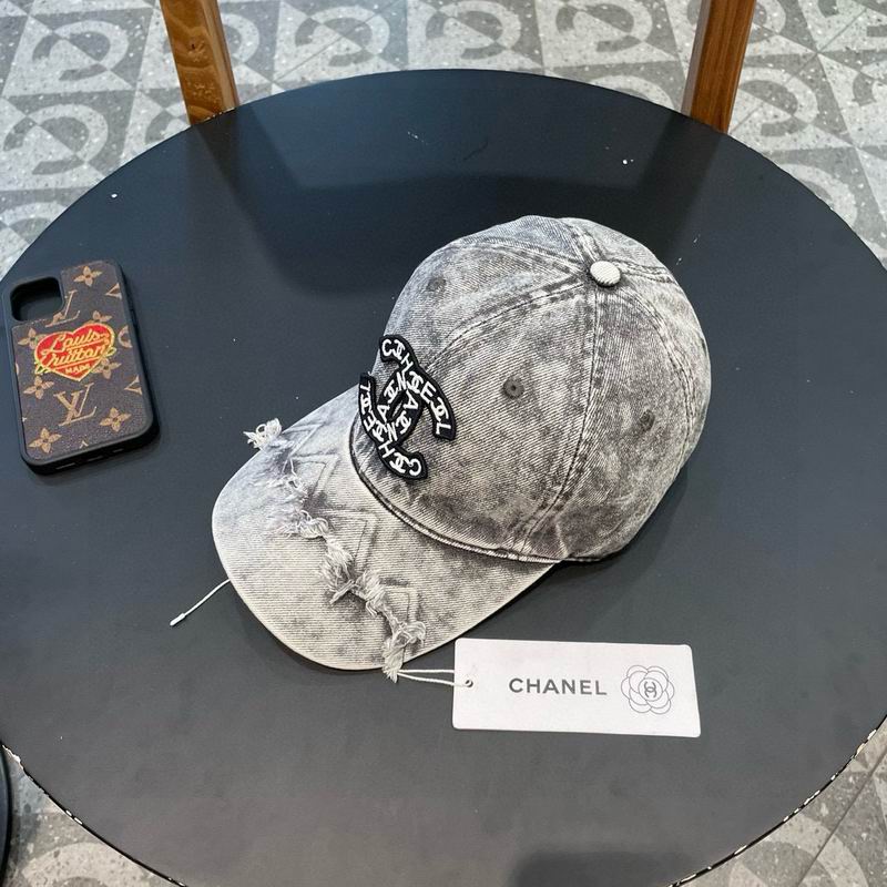 Chanel cap (565)