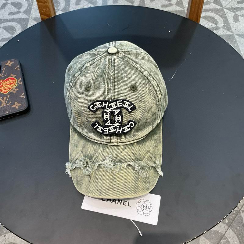Chanel cap (575)