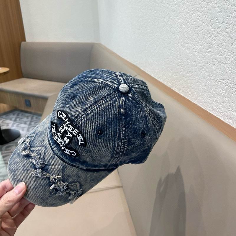 Chanel cap (588)