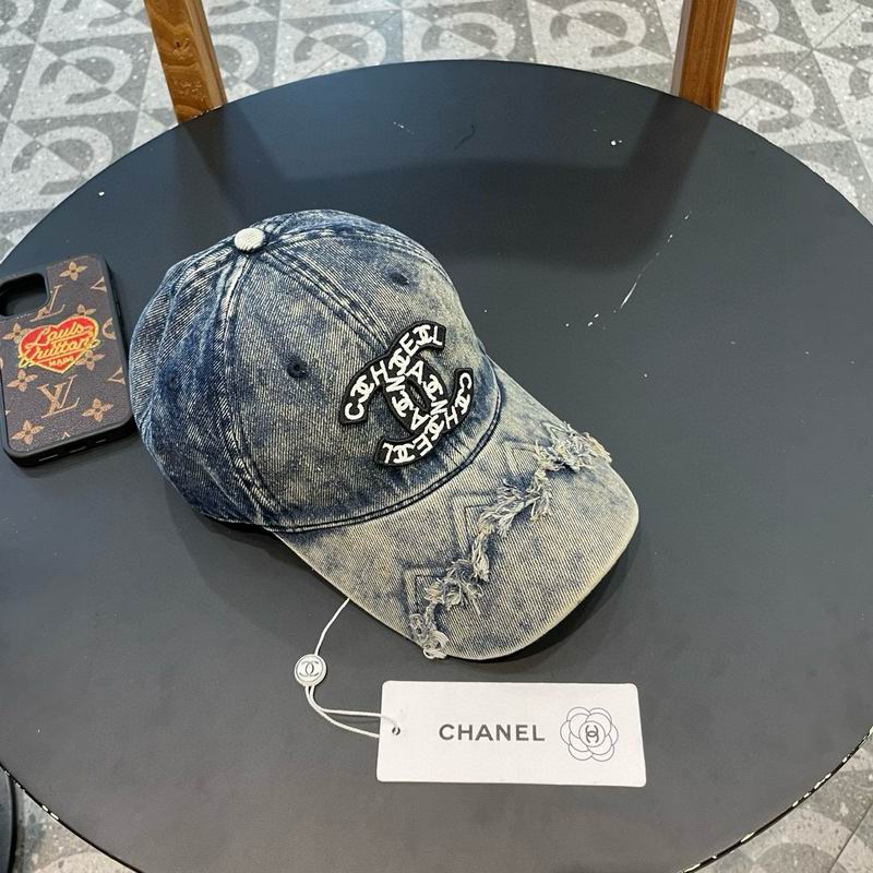 Chanel cap (590)