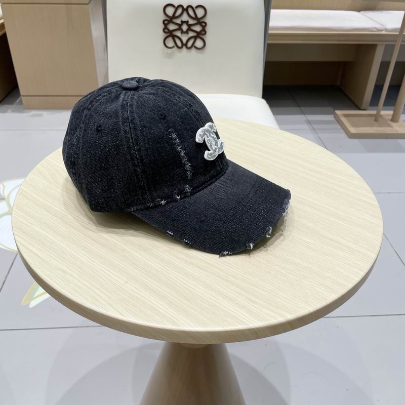 Chanel cap (618)