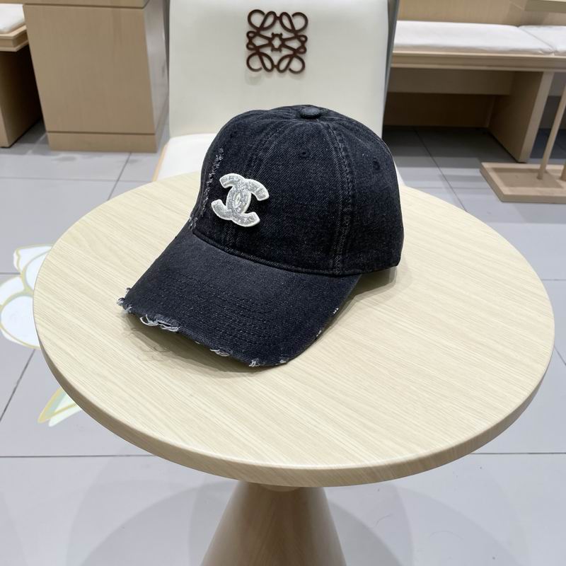 Chanel cap (619)