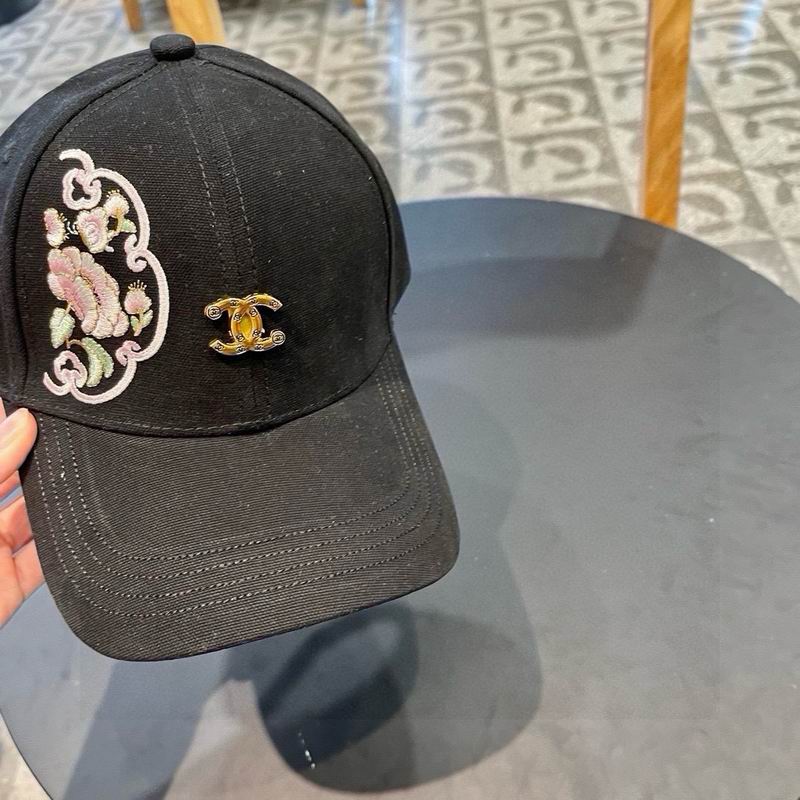 Chanel cap (66)