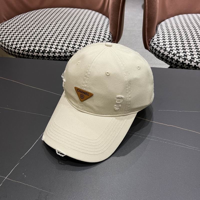 Chanel cap (703)