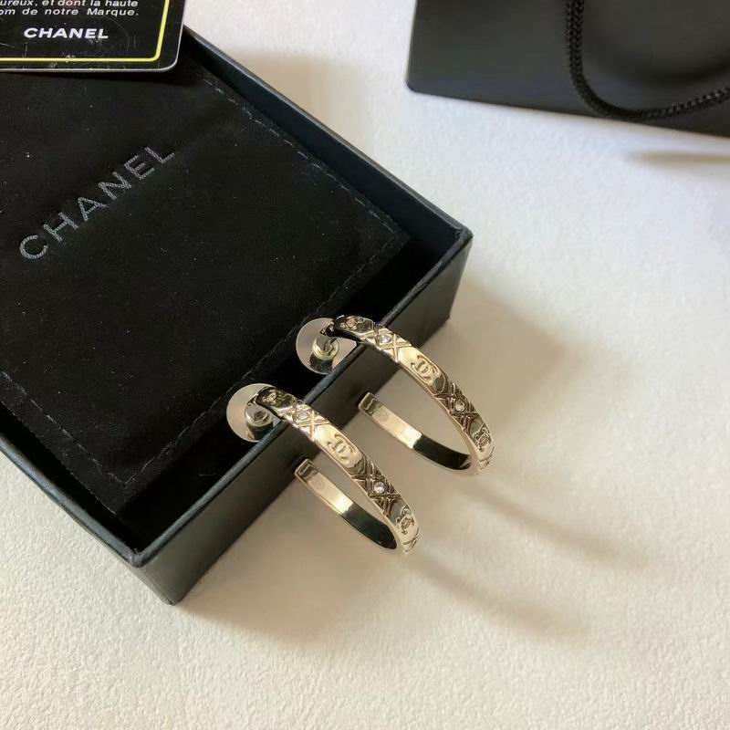Chanel earring 05yxh09 (3)