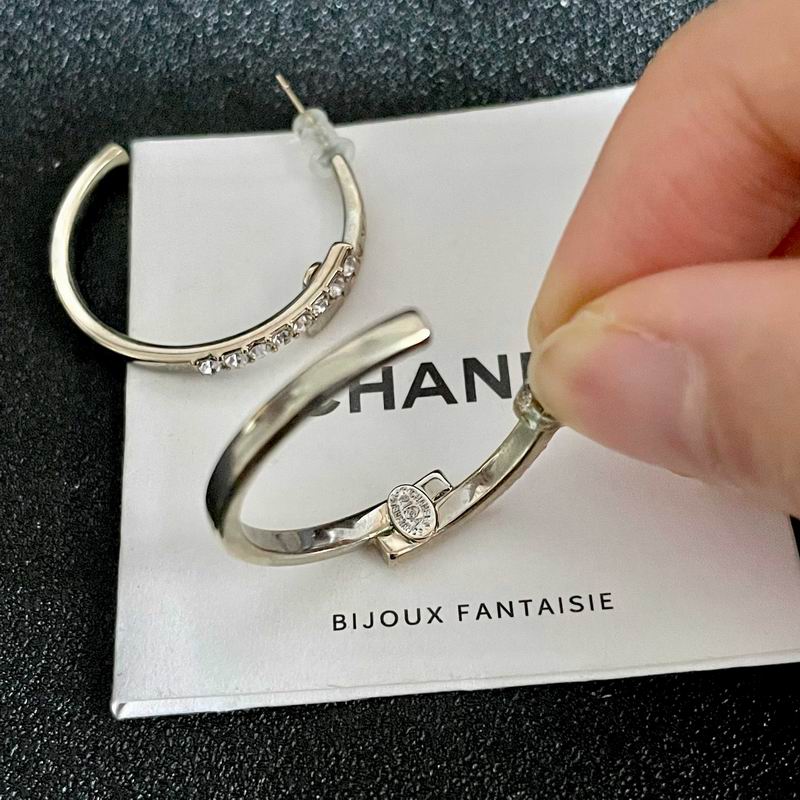 Chanel earring 05yxh40 (3)