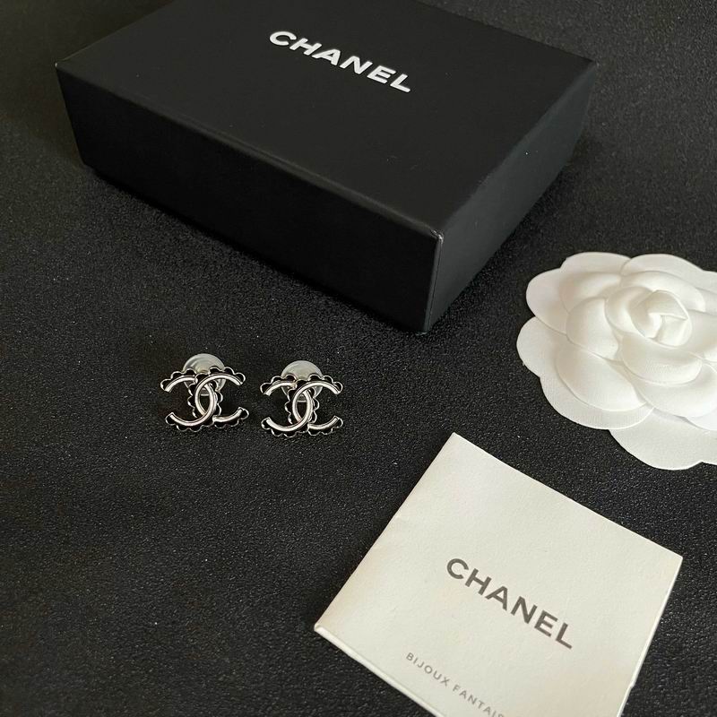 Chanel earring 05yxh45 (1)