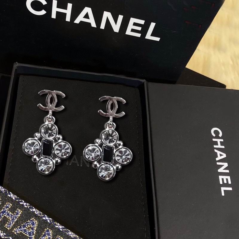 Chanel earring 05yxh48 (1)