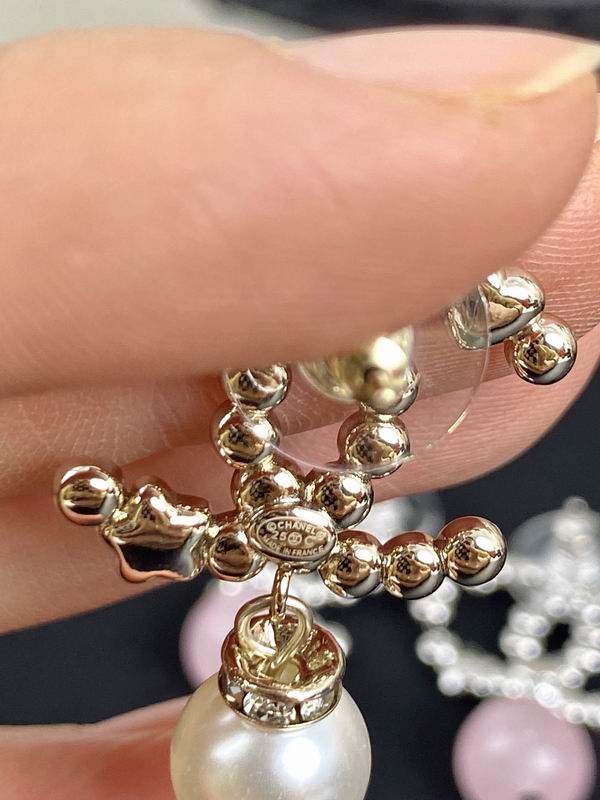 Chanel earring 05yxh63 (7)