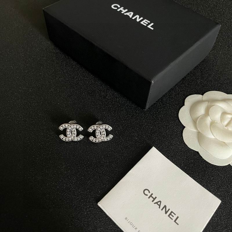 Chanel earring 05yxh64 (7)