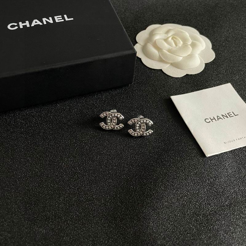Chanel earring 05yxh64 (8)