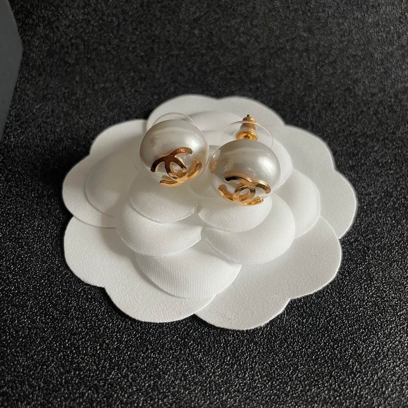 Chanel earring 05yxh82 (3)