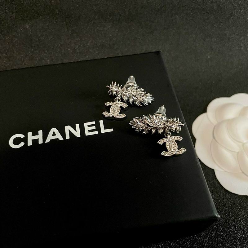 Chanel earring 05yxh97 (7)