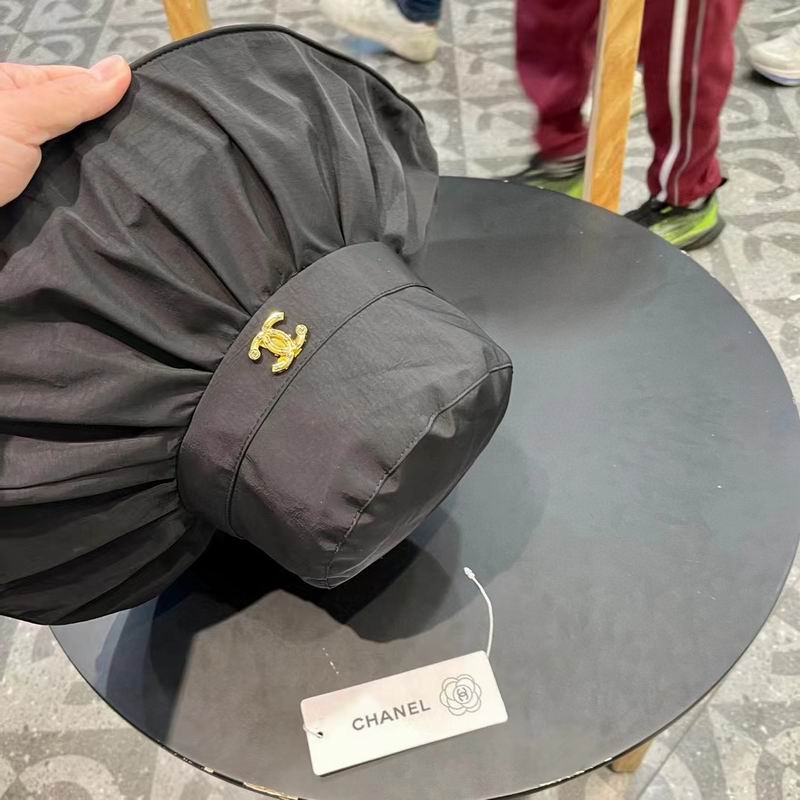 Chanel hat (412)