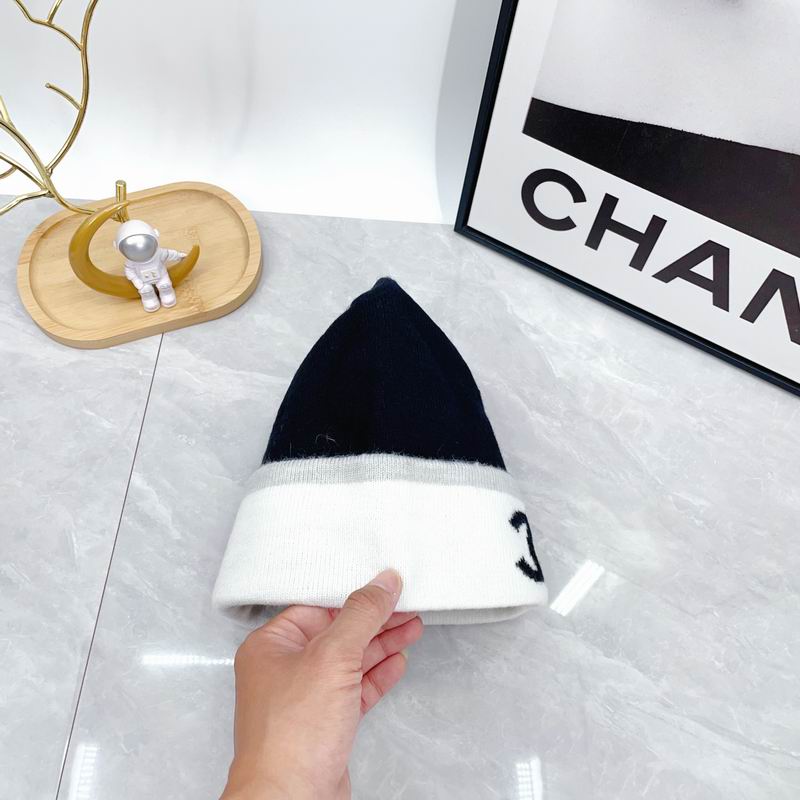 Chanel hat dx (1843)