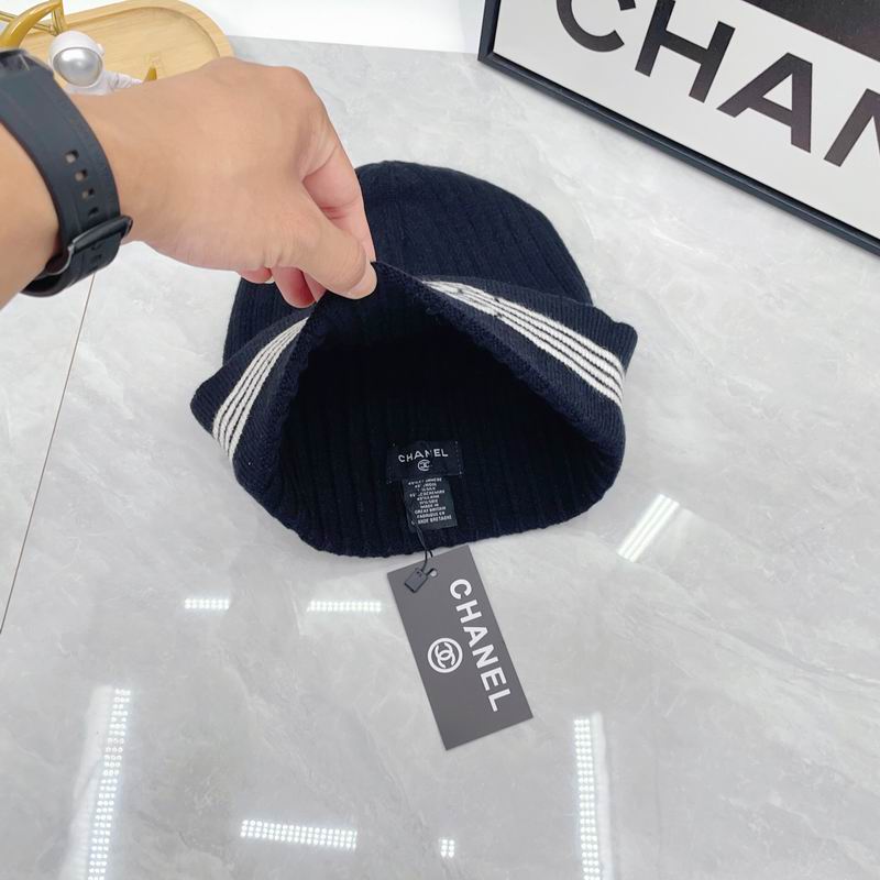 Chanel hat dx (1970)