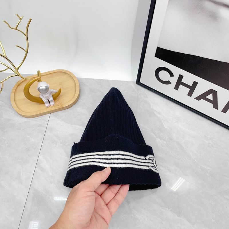 Chanel hat dx (1972)