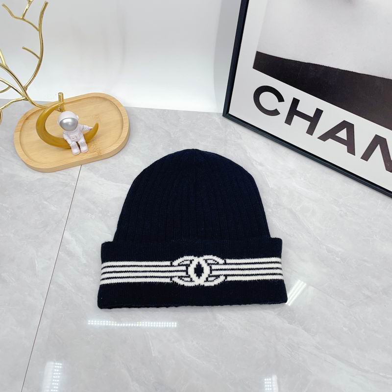 Chanel hat dx (1974)