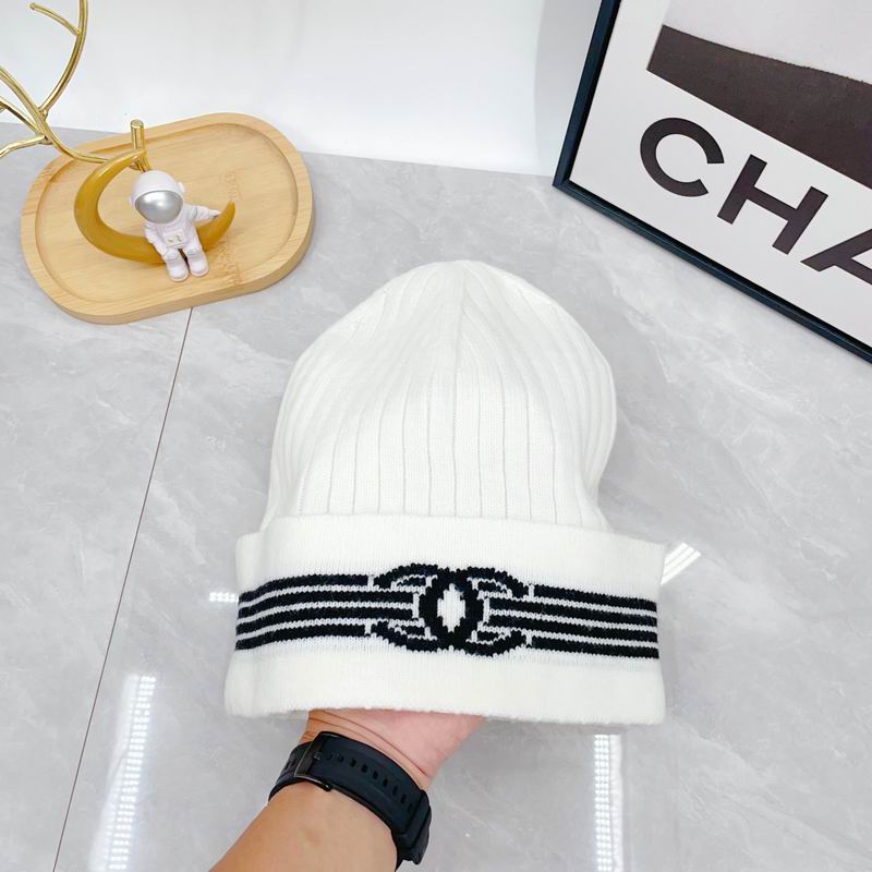 Chanel hat dx (1982)